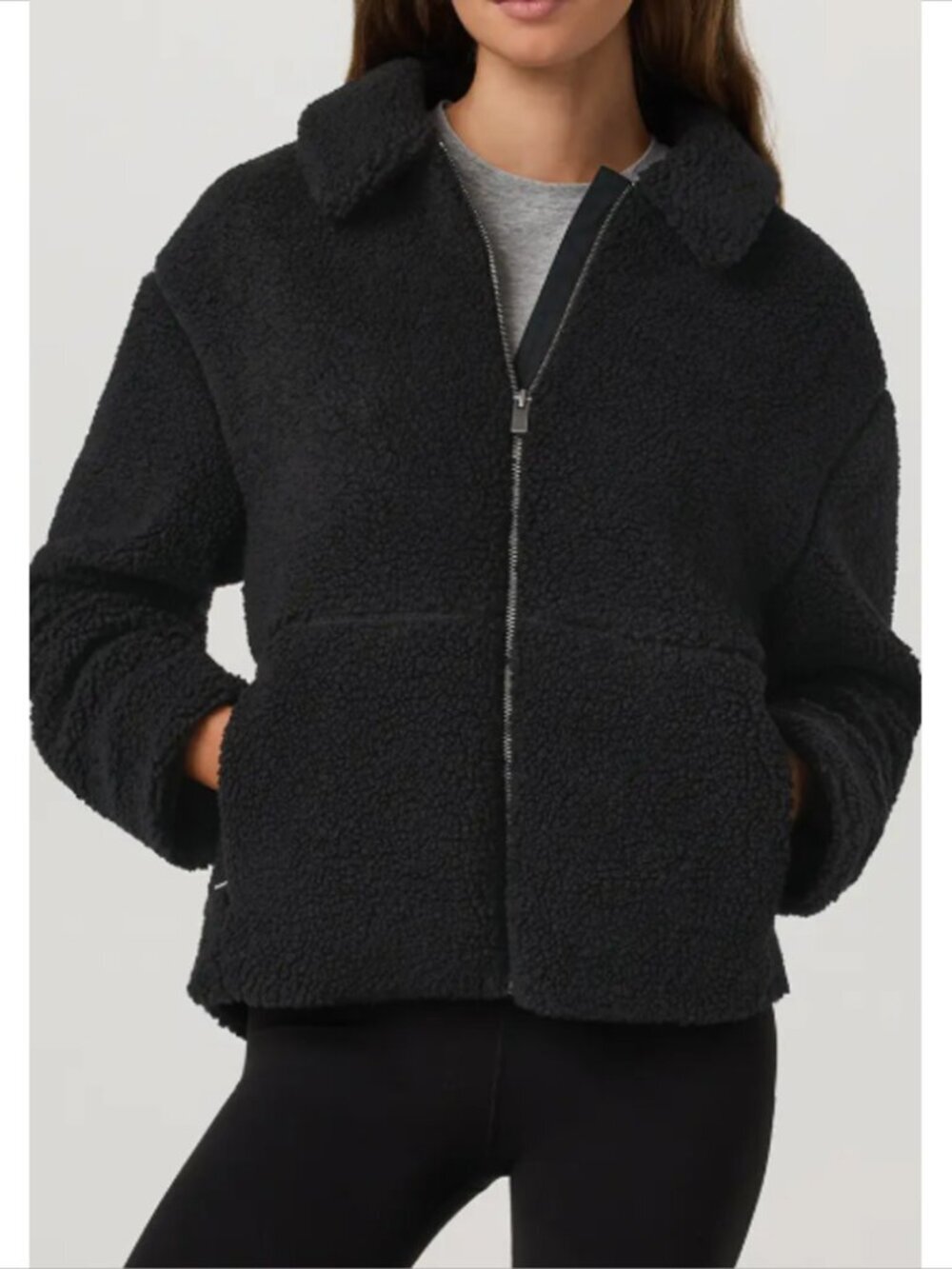 Vuori Lou full zipper jacket coat teddy sherpa faux fur boxy zip black Medium